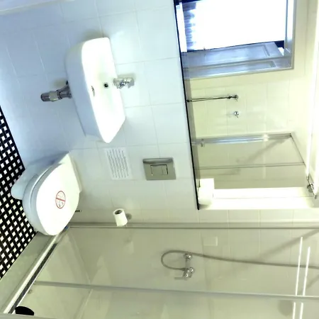 7 Mtp Homestay Poznan